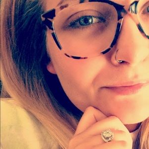 Meet your Posher, Abbie